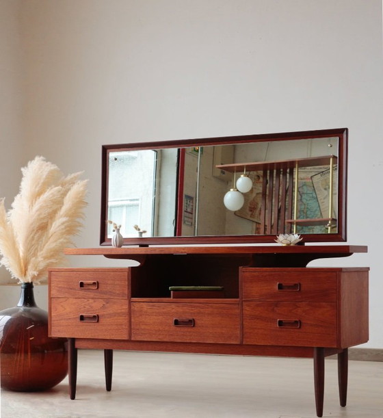 Image 1 of Toletta inglese vintage degli anni '60 – Design di metà secolo