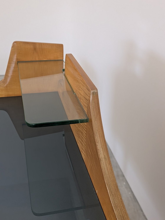 Image 1 of Commode - Laiton, verre, bois - Commode et table de chevet