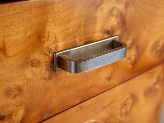 Escritorio de mediados de siglo con chapa de madera de raíz y ocho cajones, Checoslovaquia, 140,5 × 69,5 × (photo 10 of 15)