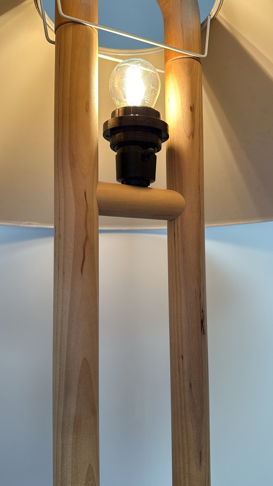 Image 1 of Lampada da tavolo vintage in legno LYS Denmark con cal beige