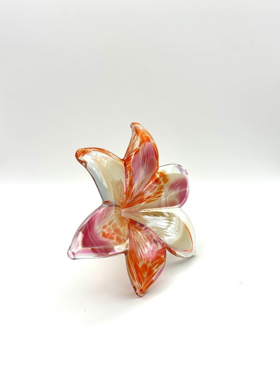 Image 1 of Paar handgefertigte Glasblumen aus Italien, nach venezianischer Murano-Tradition, Maße 15 x 15 x 9 cm