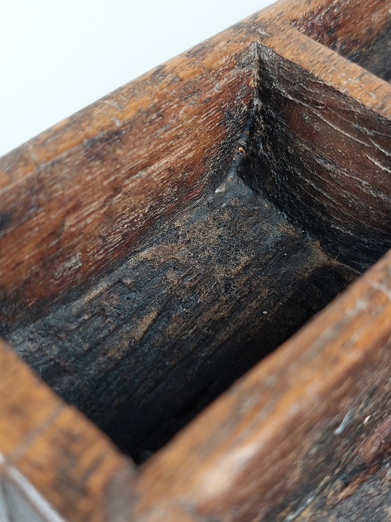 Image 1 of Recipiente antiguo de madera para nueces de betel, almacenamiento asiático, Indonesia, Java