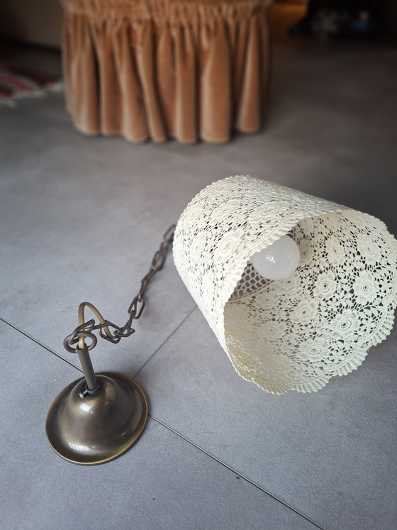Vintage Hanglamp Met Kanten Lampenkap – Hanglampen, Textile (photo 2 of 5)