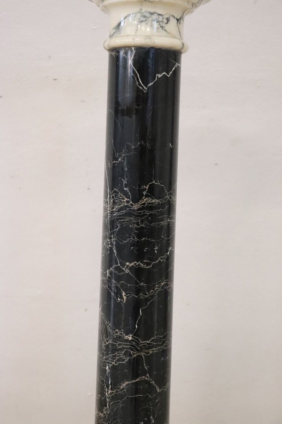 Image 1 of Antieke zuil in zwart en wit marmer, Italië eind 19e eeuw