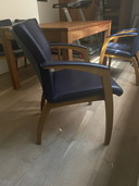 4 LEOLUX Camarillo (blauw leder en kersenhout)