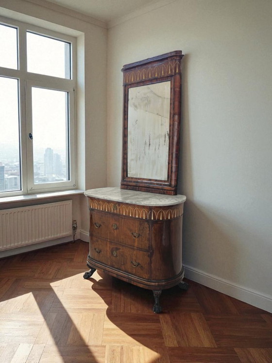 Image 1 of Cassettone - Noce - Comò con specchiera