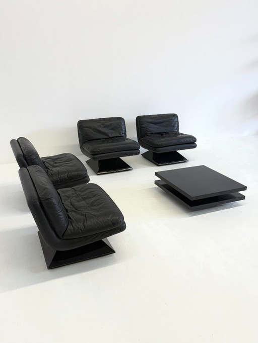 Conjunto de cuatro sillones Hans von Klier con mesa de centro para Giuseppe Rossi di Albizzate