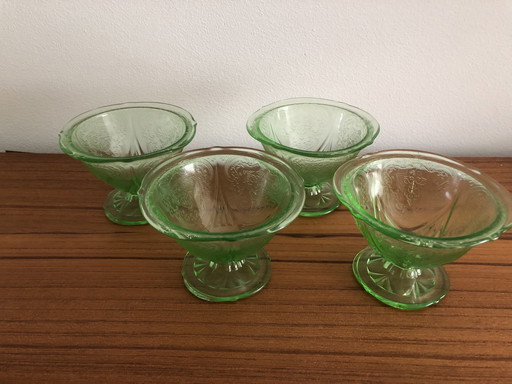 4 Coupes Glass Ice Cream Coupes Uranium Glass Anna-Green Glass