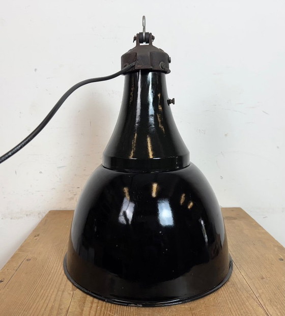 Image 1 of Lampada a sospensione Bauhaus in smalto nero industriale, anni '30