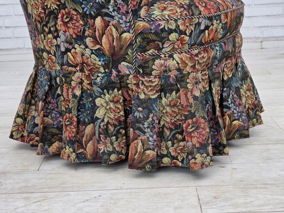 Image 1 of Sillón de cóctel danés de la década de 1960, tapizado en tela jacquard.