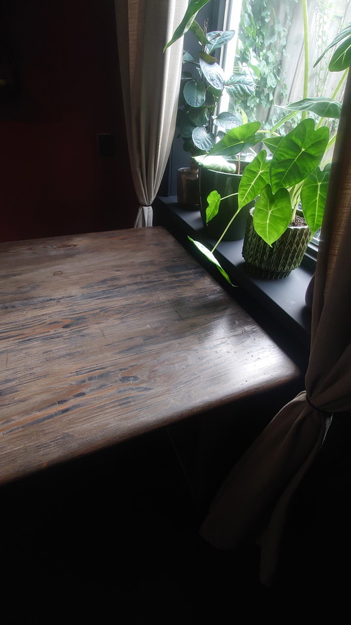 Table de salle à manger industrielle vintage