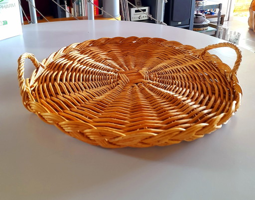 Vassoio in rattan intrecciato, 1960