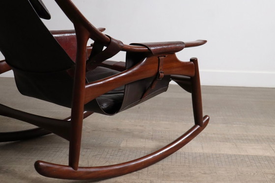 Image 1 of Liceu De Artes E Oficios Schommelstoel, Brazilië, jaren 60