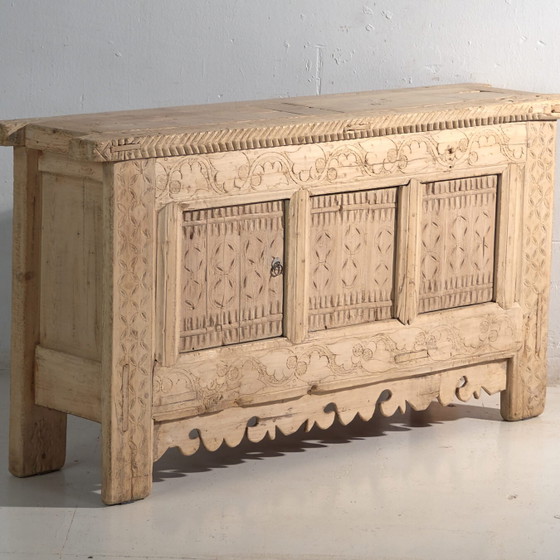 Credenza antica intagliata in legno di abete – Cina, c. 1920 – Credenze, Iron (photo 4 of 40)