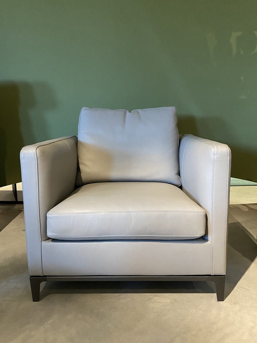 Camerich Cresent armchair