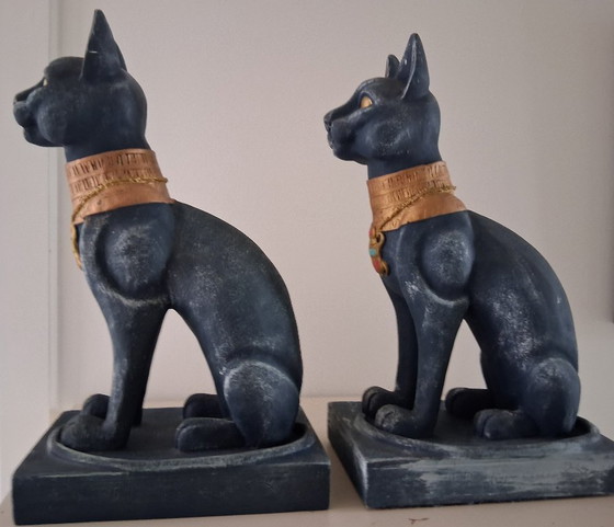 Image 1 of Set di statue di gatti egiziani (plastica) che rappresentano la dea Bastet