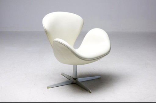 Silla Swan del 50.º aniversario, edición limitada