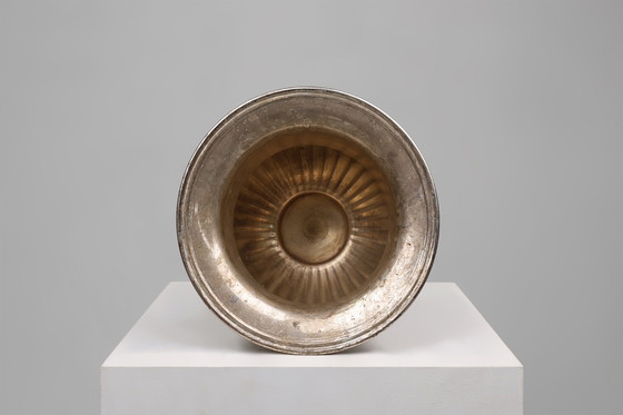 Image 1 of Seau à champagne ancien en cuivre argenté de forme Médicis, années 1890