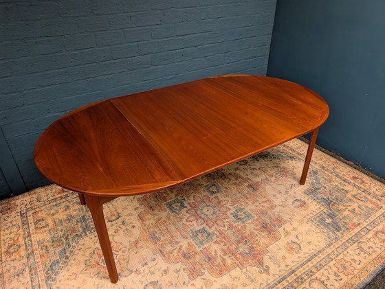 Image 1 of Vintage round extendable dining table, 1960s