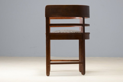 Fauteuil d'Europe centrale du début du XXe siècle avec dossier incrusté