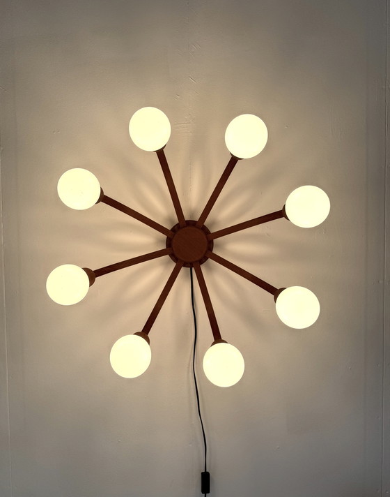 Image 1 of Lampada da parete/soffitto in teak vintage, Domus anni '70