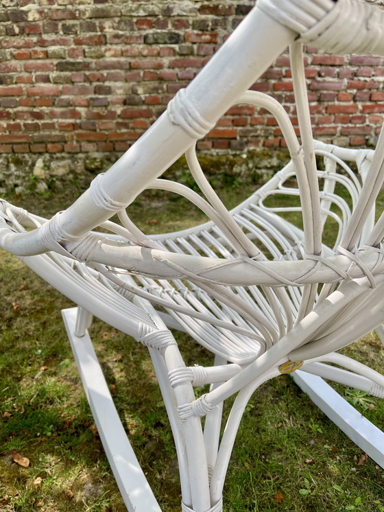 Image 1 of sedia a dondolo in rattan