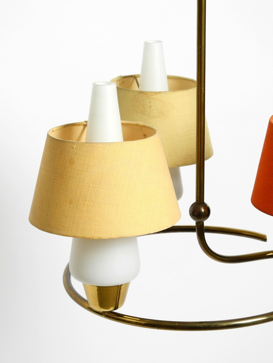 Image 1 of Sehr seltene Mid Century Deckenlampe aus Messing mit Glas- und Stoffschirmen