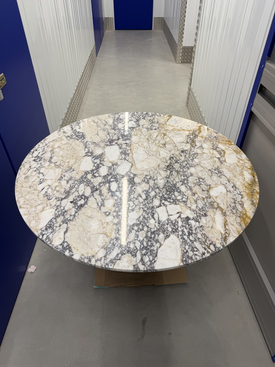 Image 1 of Mesa de comedor de mármol Calacatta Viola