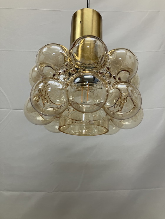 Image 1 of Lampada a sospensione a bolle Helena Tynell color ambra, di Limburg Glashütte