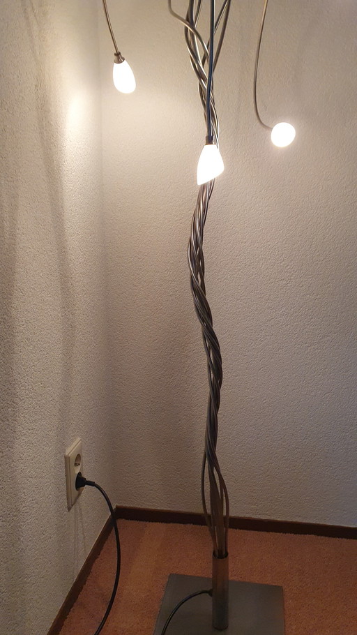 Standing lamp with cups