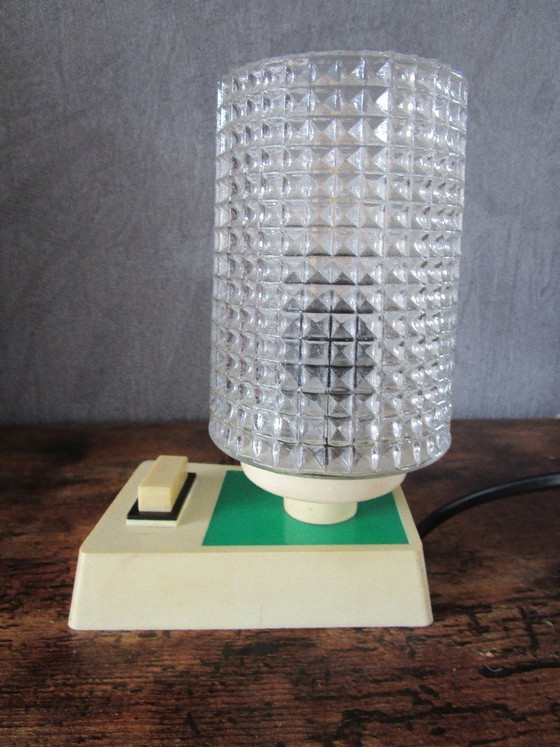 Image 1 of Bellissima lampada da comodino vintage - anni '60/'70 - Verde con rilievo in vetro