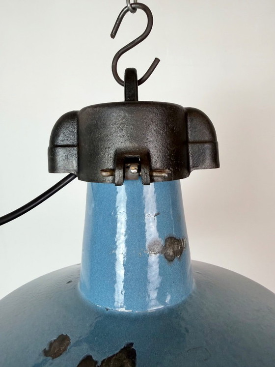 Industrial Blue Enamel Factory Lamp with Cast Iron Top, 1960s, Pendant lamps (photo 4 of 17)