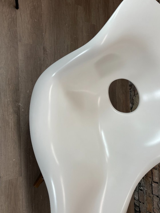 Image 1 of Vitra La Chaise