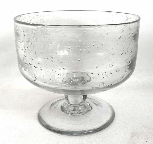 Grande ciotola di cristallo su supporto, anni '70, diametro 18,5 cm