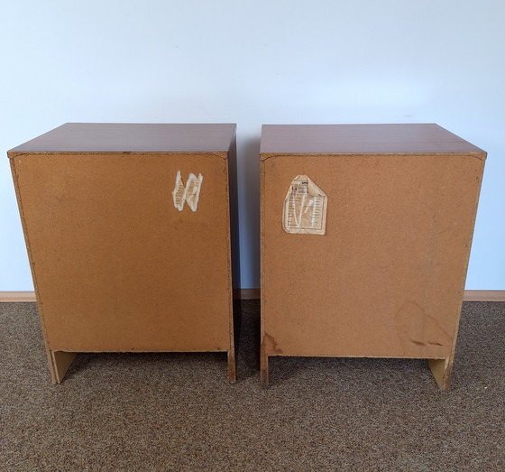 Image 1 of Set vintage di 2 comodini, comodino portaoggetti, comodino retrò, tavolini portaoggetti, comodini in legno,