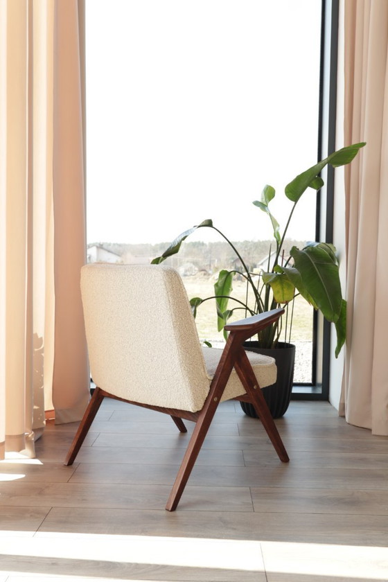 Image 1 of Poltrona moderna color avorio sporco con design riccioluto di Chierowsky