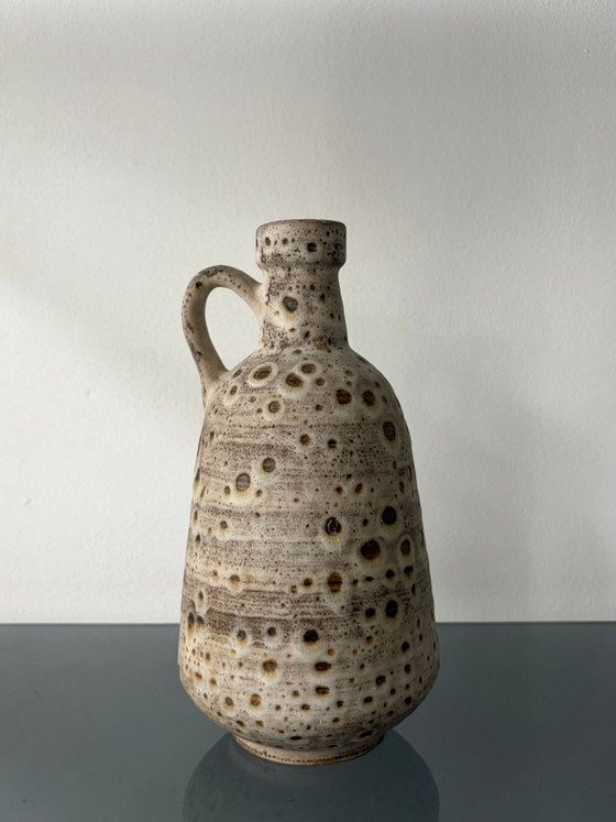 Vintage ceramic vase – beige with brown speckles (photo 7 of 8)