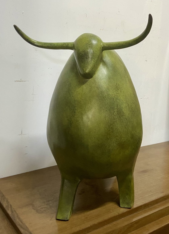 Image 1 of Monumentale abstracte bronzen stiersculptuur naar Fernando Botero, groene patina, 70 cm