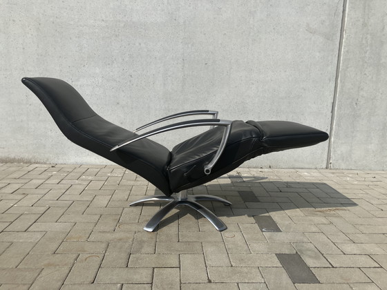 Image 1 of 2x black Jori Brainbuilder recliner Top condition!!! Medi Mono-move incl 1x elliptical pillow
