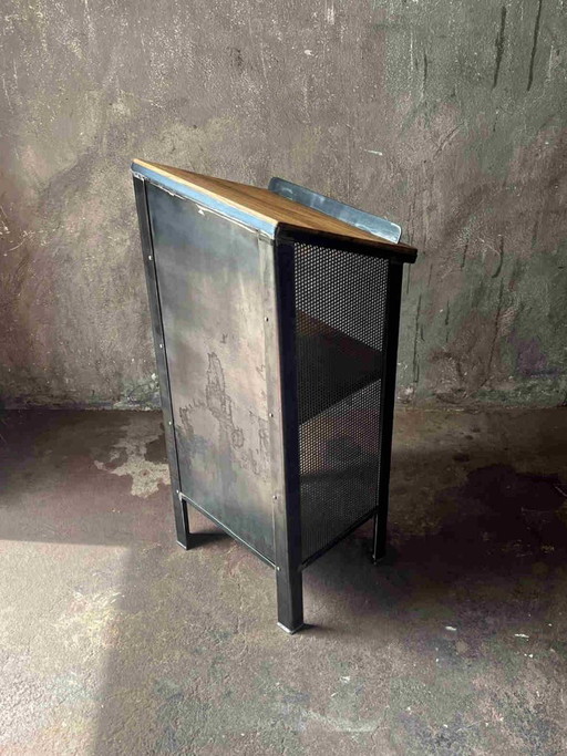 Scrivania regolabile in altezza, leggio, banco reception, industriale – vergadertafel, Iron