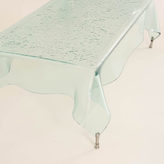 Image 1 of Table basse en cristal « Mouchoir »