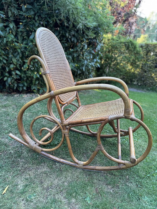 Retro rotan schommelstoel – vintage boho jaren 70