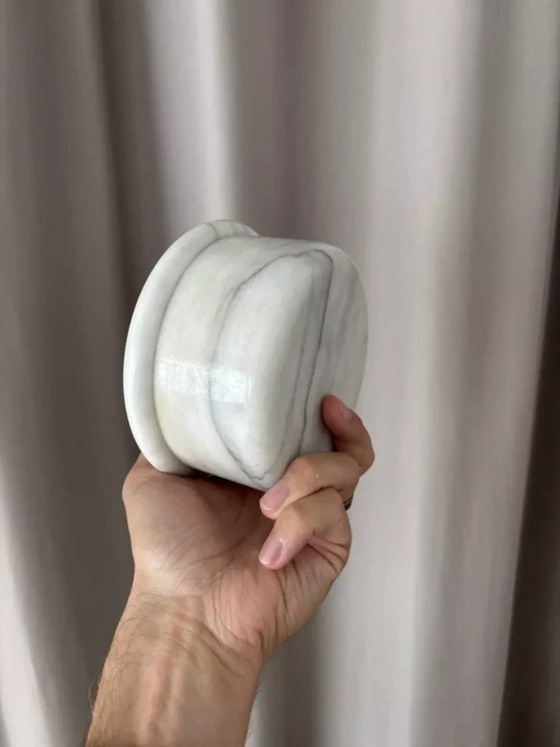 Pot met deksel van Carrera-marmer – Decoratieve objecten, Marble (photo 6 of 8)