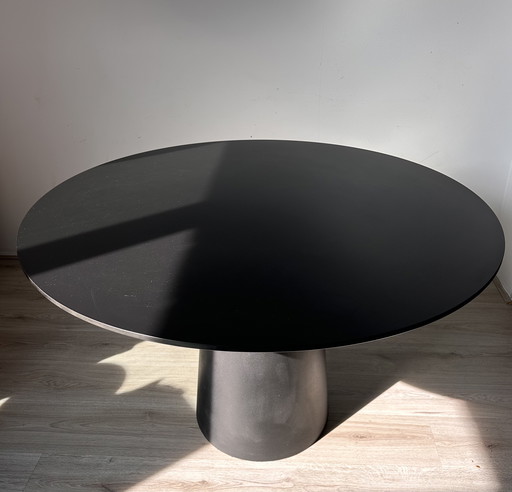 Moooi Container design dining table