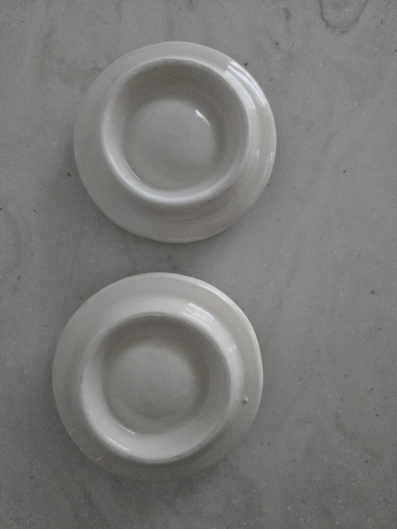 Image 1 of 2 hueveras pintadas a mano