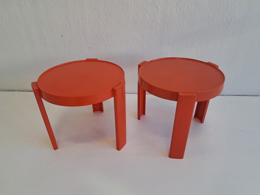 Round orange side tables Kastilia