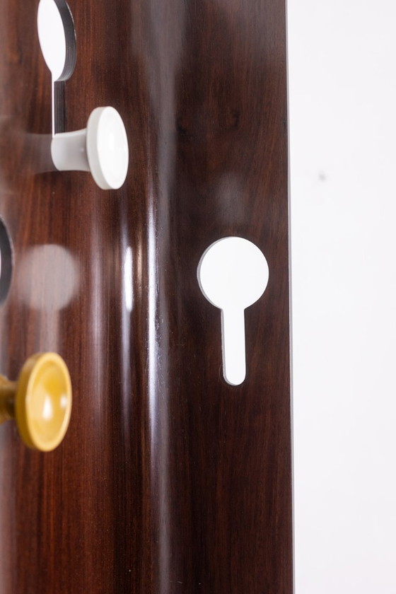 Image 1 of Carlo di Carli. Garderobenständer aus Palisanderfurnier. 1960er Jahre.