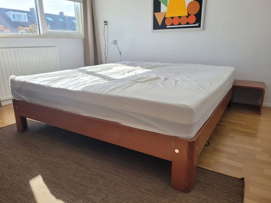 Auping Auronde 180 x 200 | Adjustable / Electric – Double beds, Wood, Iron (photo 2 of 5)
