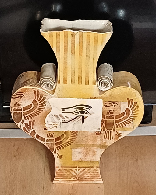 Vaso. Egitto.