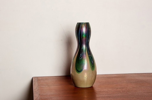 Vase Art Nouveau en pâte de verre de style Art Favrile.
